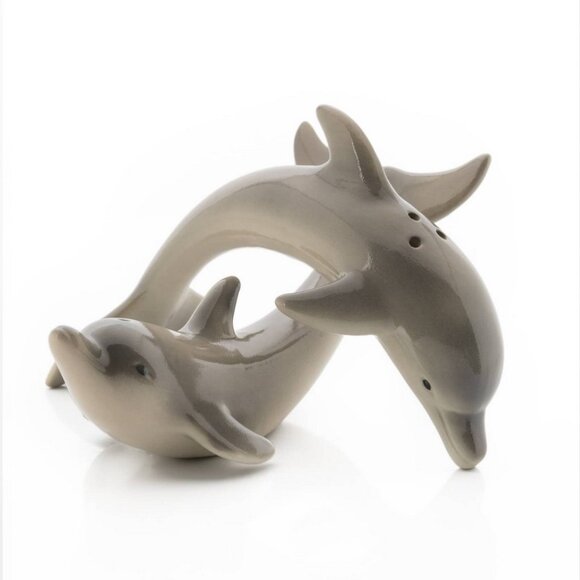 Dolphins Nestling Salt & Pepper Shaker set - Picture 2 of 2